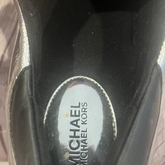 Michael Kors Woman's MK Size 9.5 M Frankie Striped Leather Sneakers Silver - Picture 2 of 7